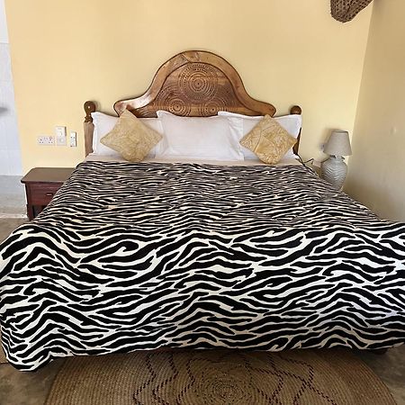 Ushongo Beach Bandas Pangani Екстериор снимка