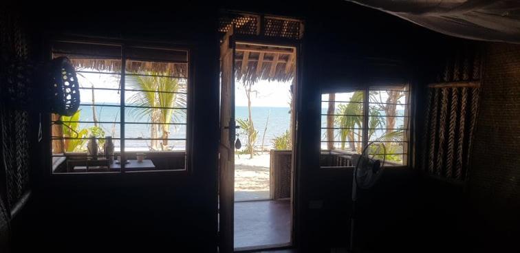 Ushongo Beach Bandas Pangani Екстериор снимка