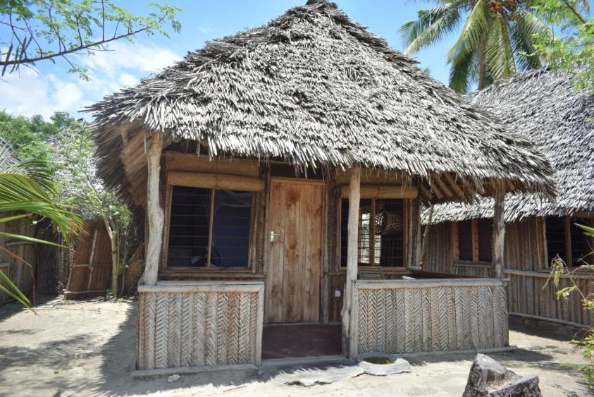 Ushongo Beach Bandas Pangani Екстериор снимка