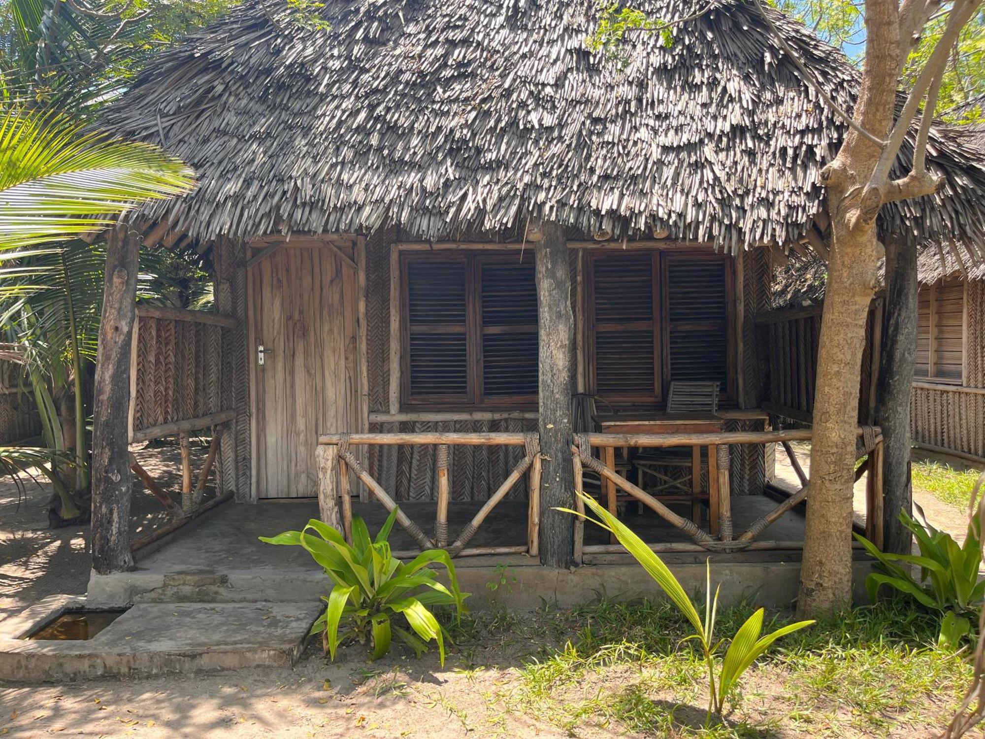 Ushongo Beach Bandas Pangani Екстериор снимка